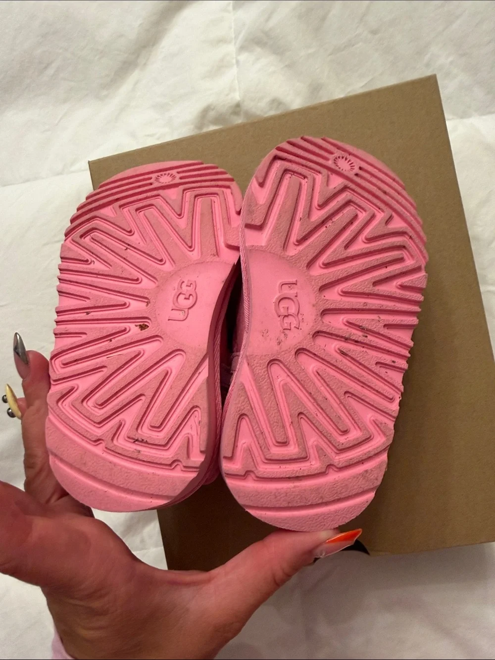 UGG Kids Pink Zip-Up Sheepskin Ankle Boots Size 8